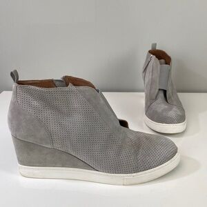 Linea Paola Felicia Grey Wedge Bootie Sneaker Size 10.5